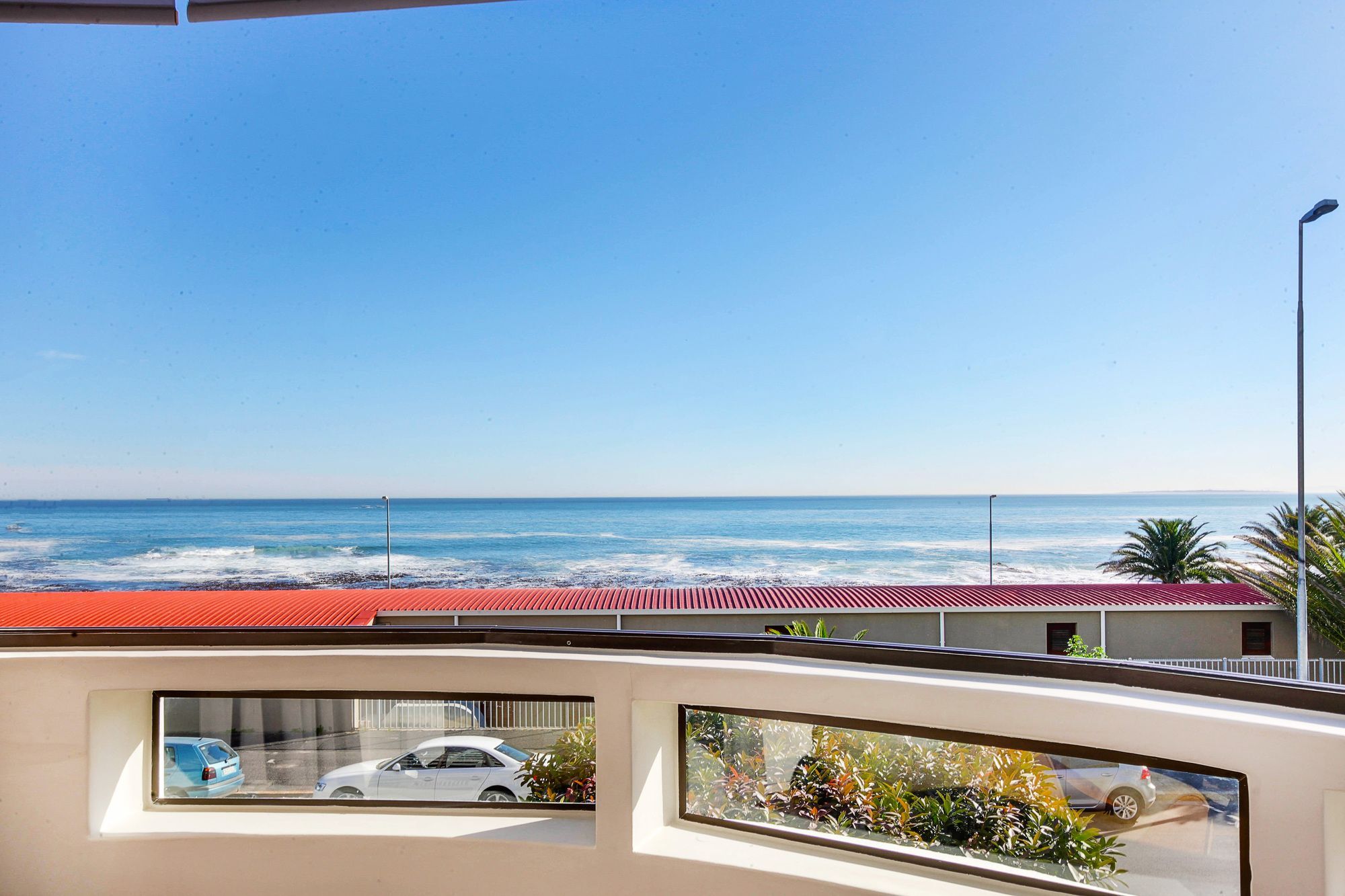 Backup Powered Sea View Apartment On The Promenade Кейптаун Екстериор снимка
