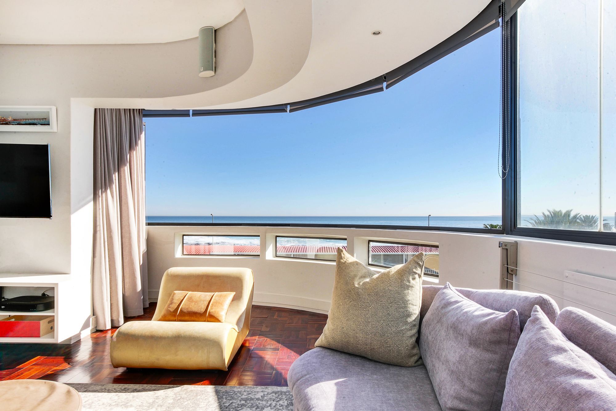 Backup Powered Sea View Apartment On The Promenade Кейптаун Екстериор снимка