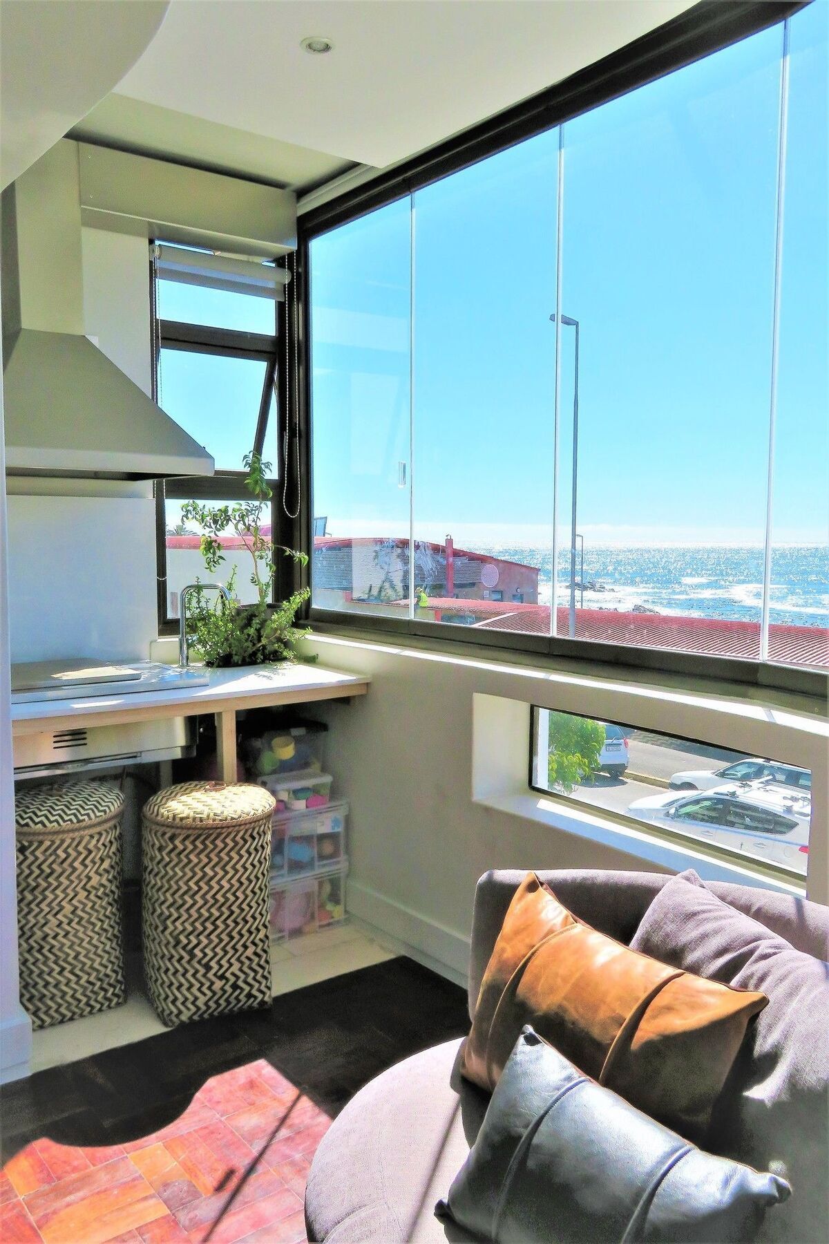 Backup Powered Sea View Apartment On The Promenade Кейптаун Екстериор снимка